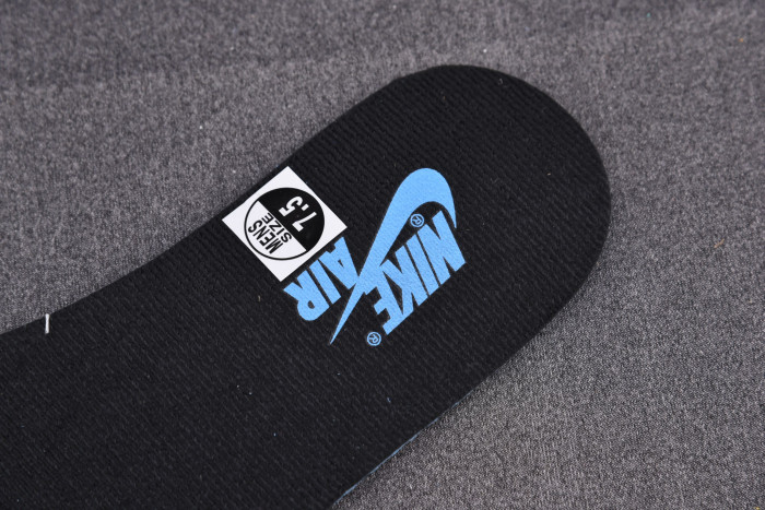 AIR JORDAN 1 RETRO HIGH WHITE UNIVERSITY BLUE BLACK 555088-134